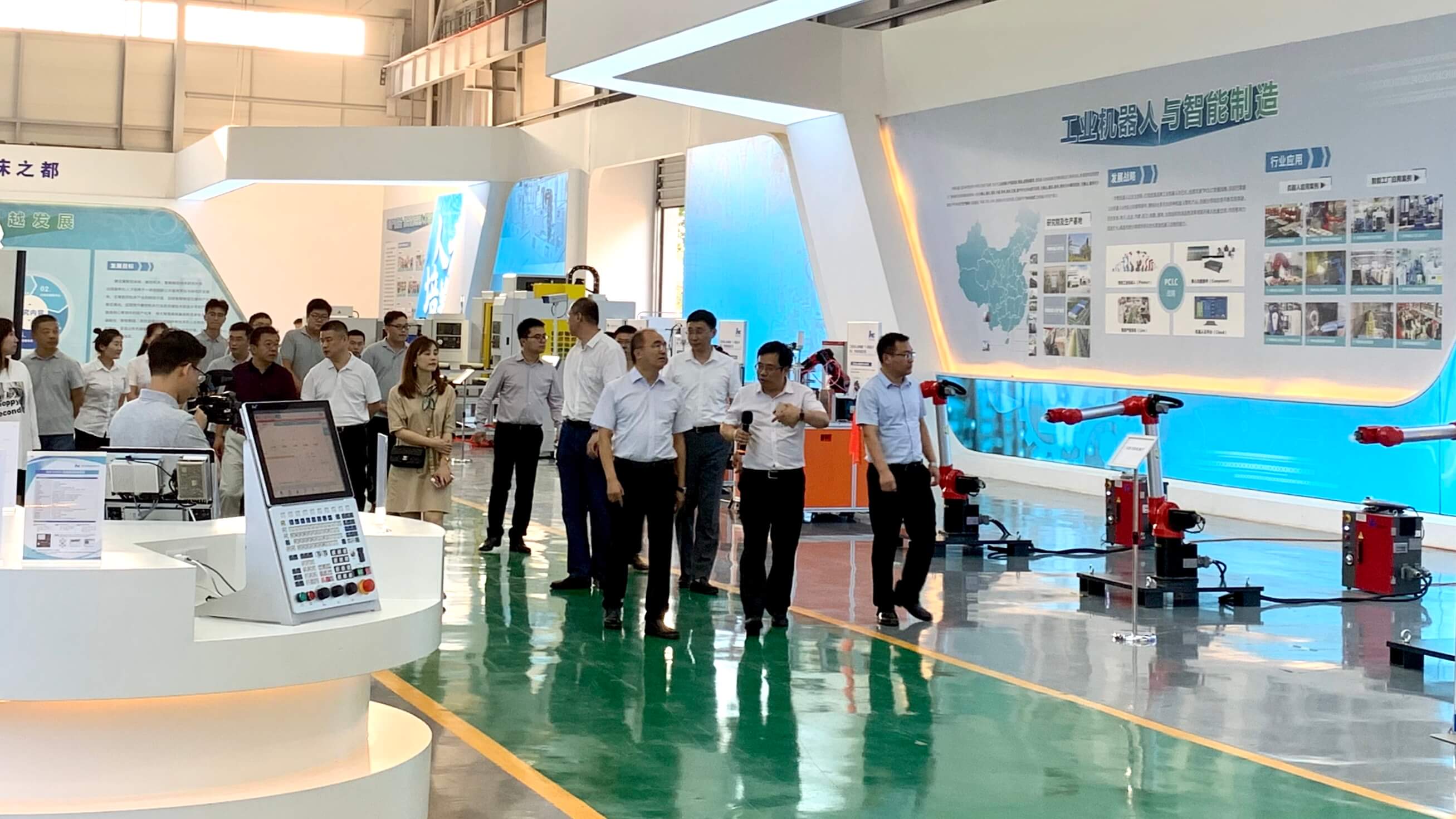 微信图片_20200828131921.jpg 微信图片_20200828131921.jpg